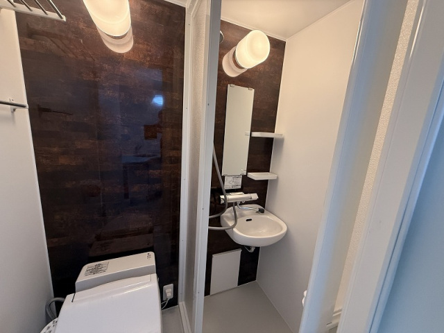 シャワールーム